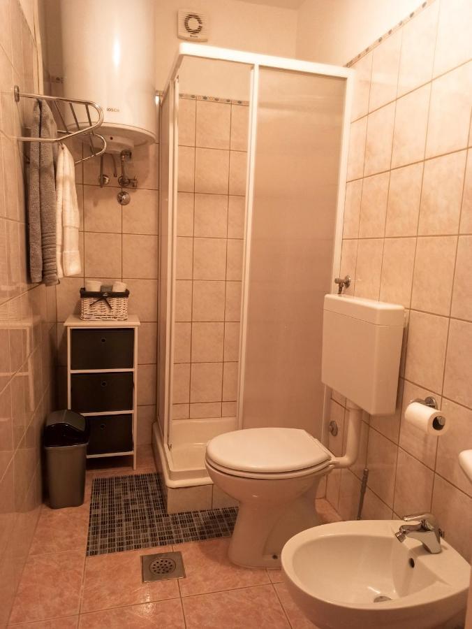 Apartman Dora Pula Exterior foto